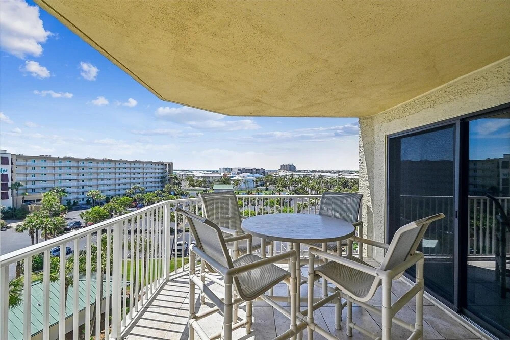 Inlet Reef 518 2 Bedroom Condo by RedAwning