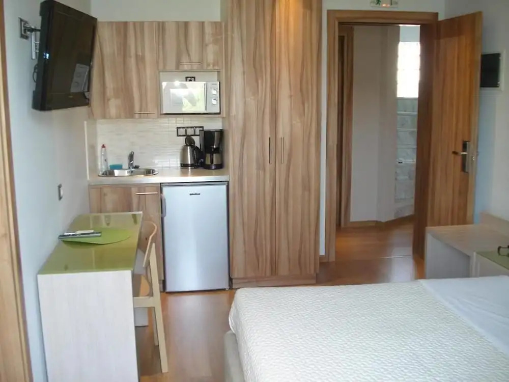 Elements Rooms & Apartments