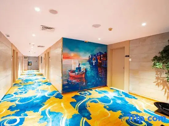 Bo'erman Hotel (Yulin Shizi Street Bus Terminal)