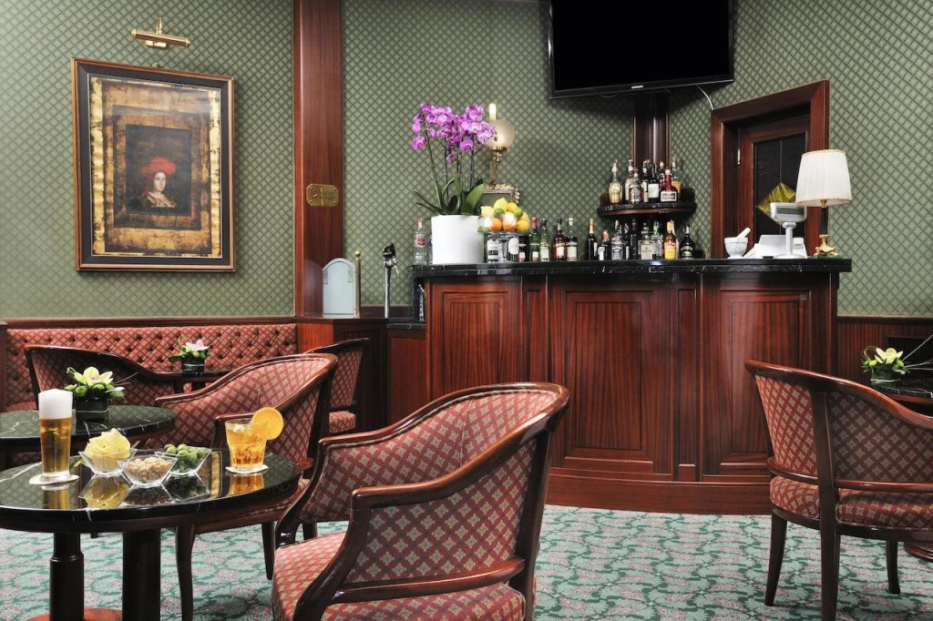 Hotel Mecenate Palace