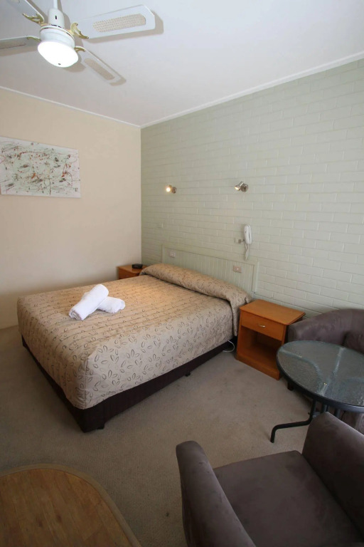 Elm Motel