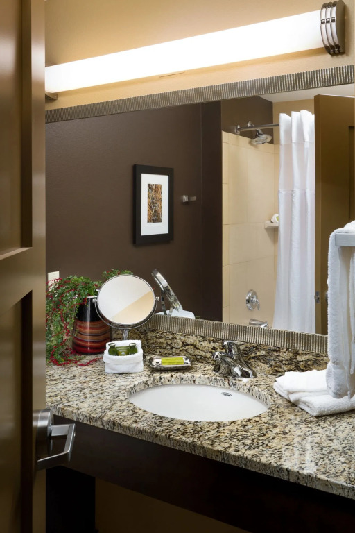 ClubHouse Hotel and Suites