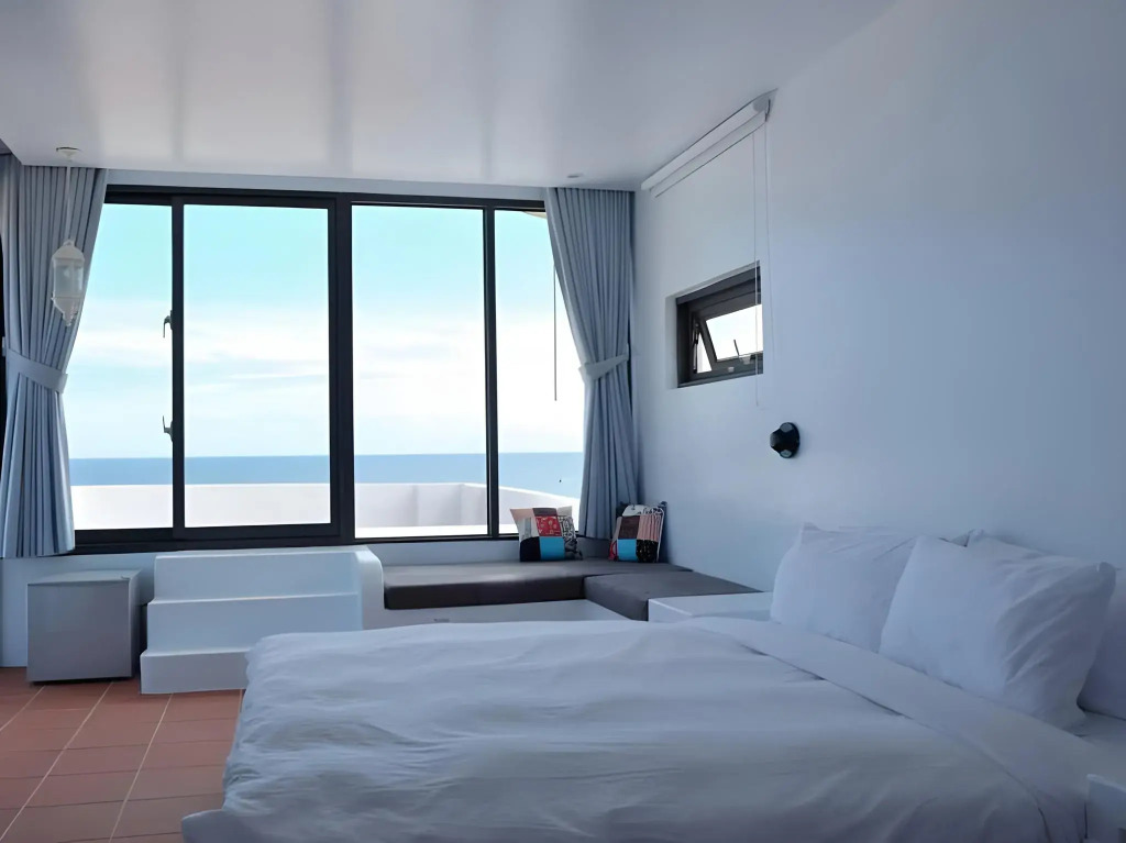 Whilom SeaShoreHotel