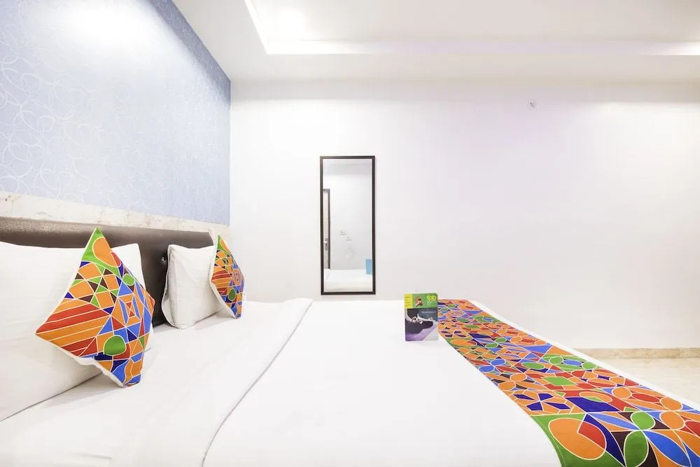 FabHotel Airlift