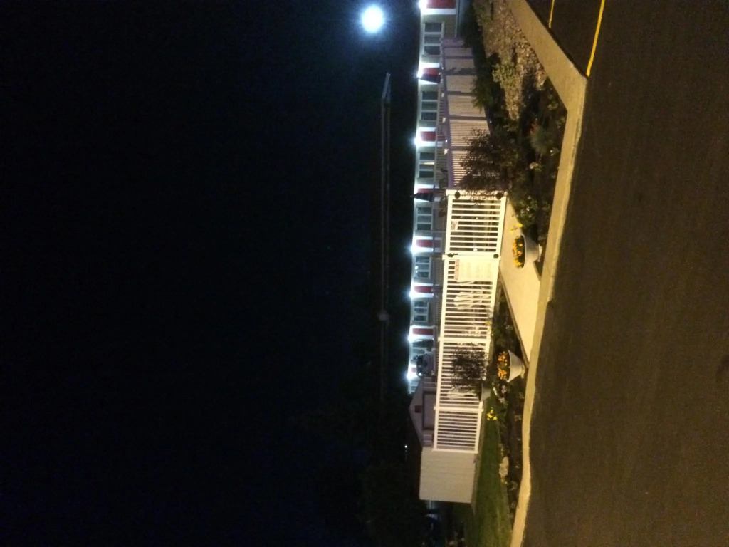 Caravan Motel