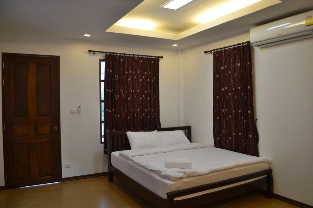 Toffee House Resort