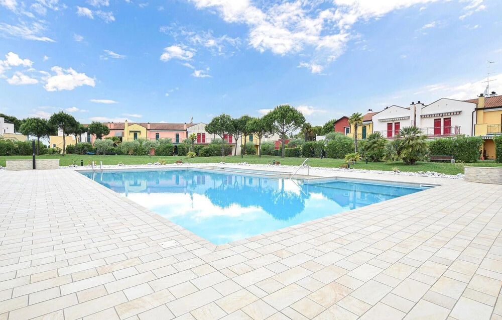 Nice Home in Aprilia Marittima With 2 Bedrooms and Outdoor Swimming Pool