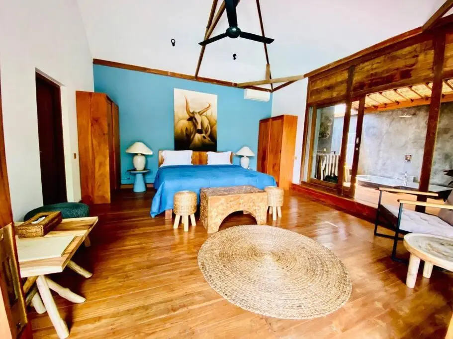 Luxury 5 Bedrooms Villa with Private Pool - Canggu