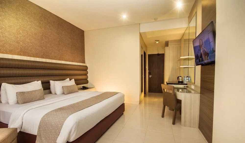 Hotel Gren Alia Tugu Tani