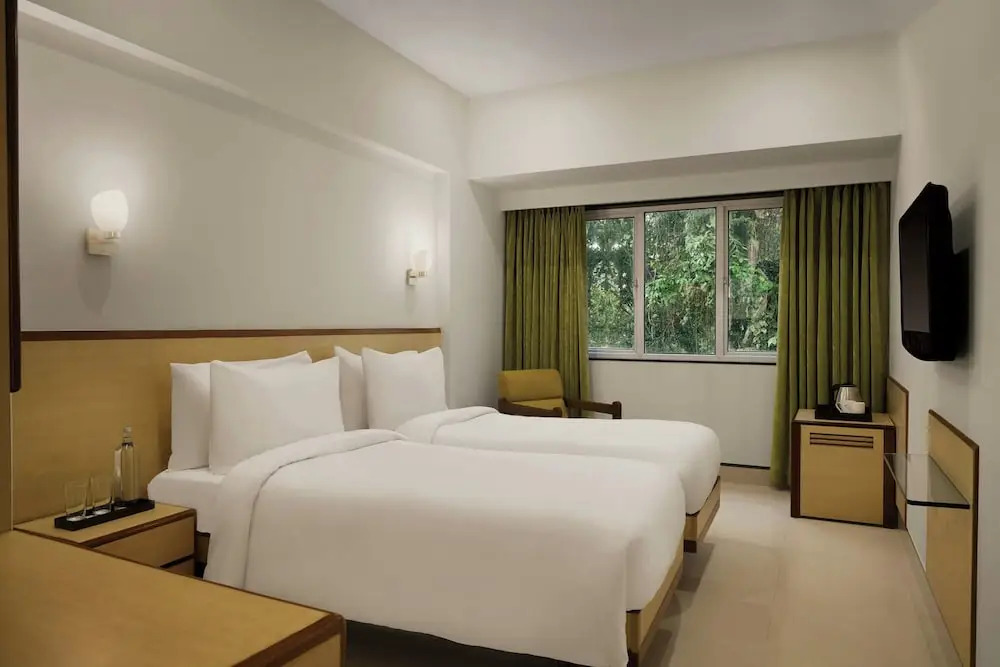 Hotel Woodland