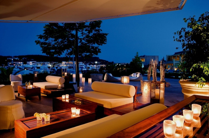 Hotel & Resort Luxury Suites