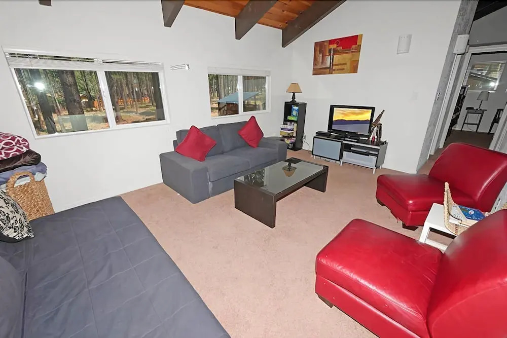 1519 Walkup 3 Bedroom Cabin