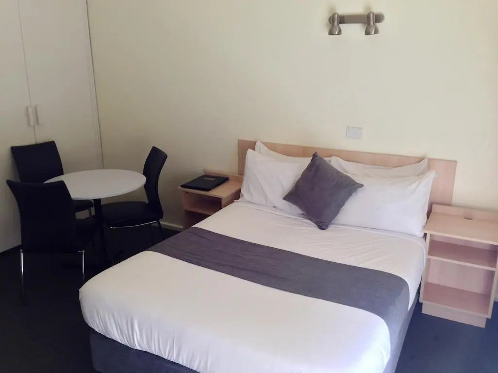 George Powlett Apartments
