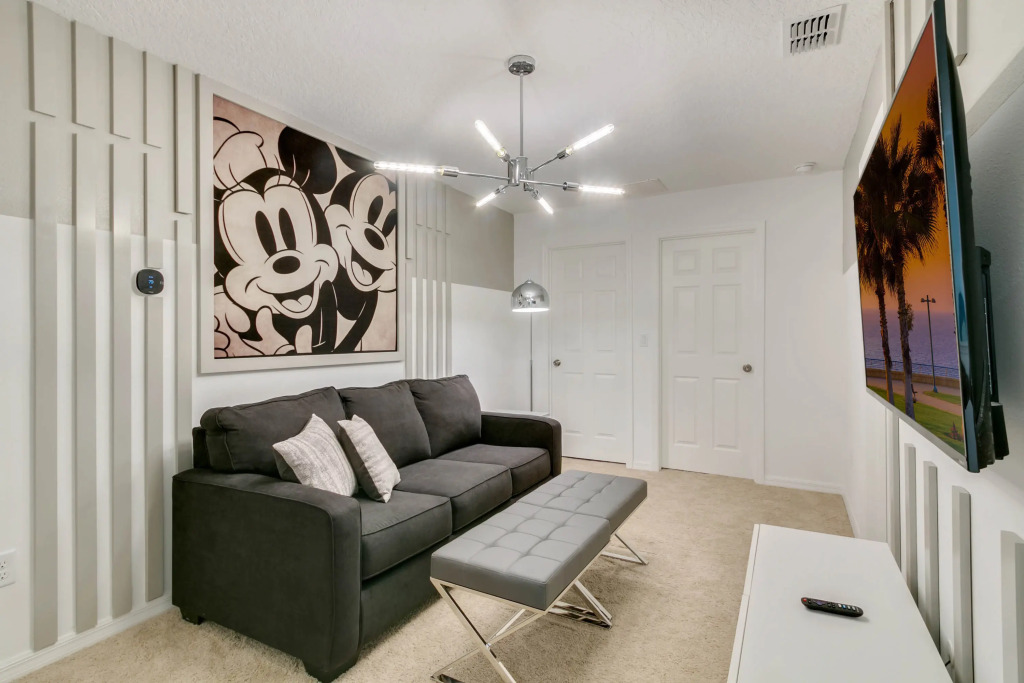 4 Bedrooms 4 Bathrooms Solara 8964 Ad