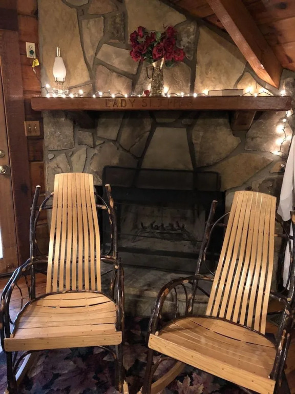 Gatlinburg Mountain Magic Hot Tub Cabins