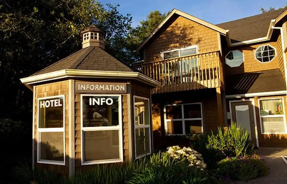 Lighthouse Inn