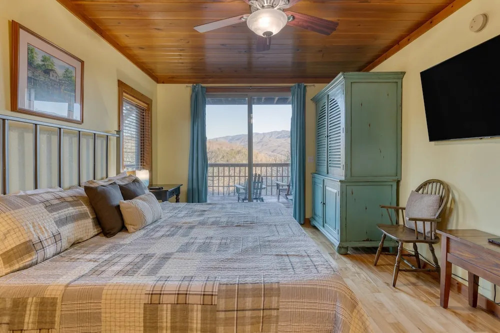 Thunder Mountain by Avantstay Views + Hot Tub