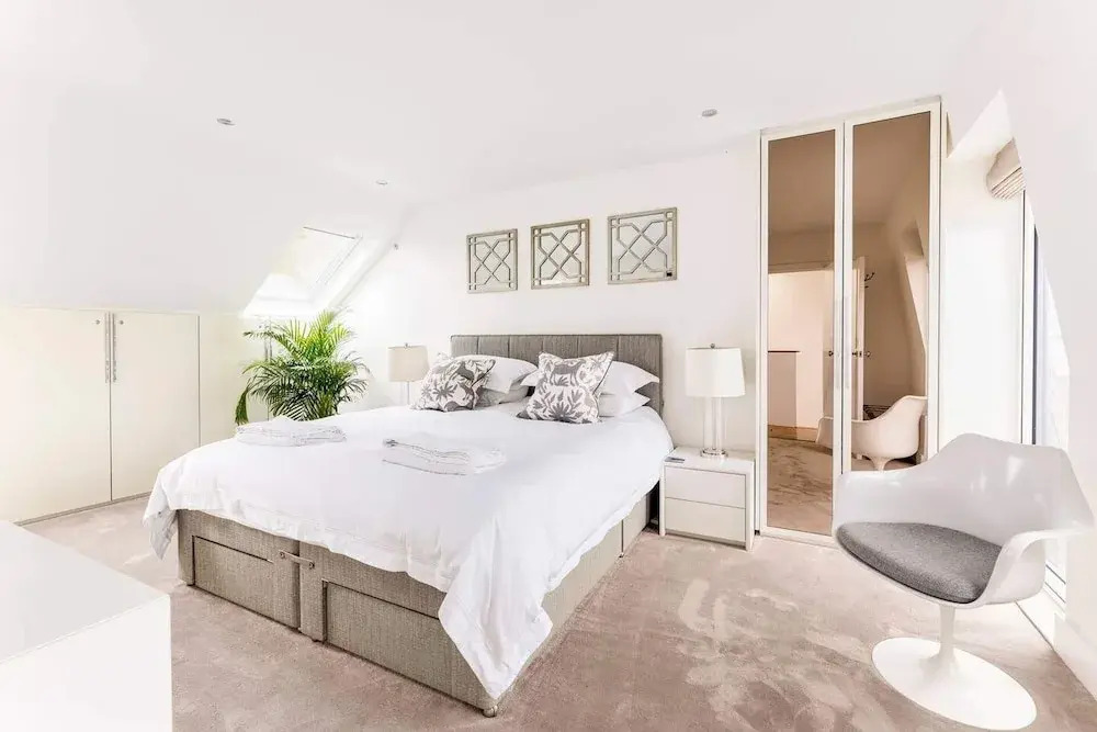 Luxury 3-bed Apartment in Central London