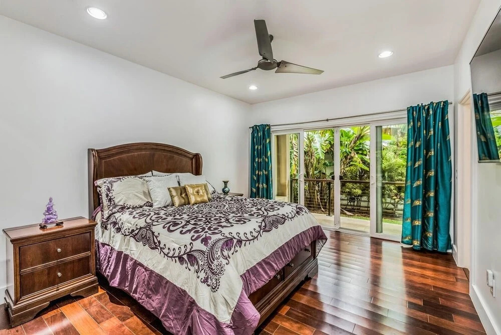 Punahele Point 3 Bedroom Home by Redawning