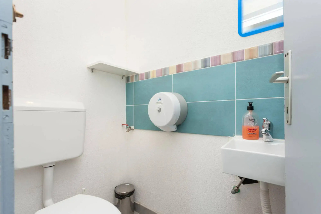 Roundabout Hostel - hostel