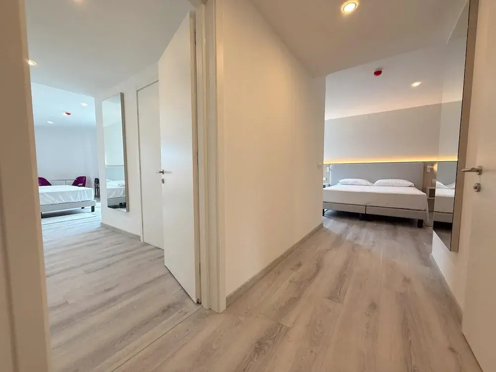Lake & More Suite Hotel