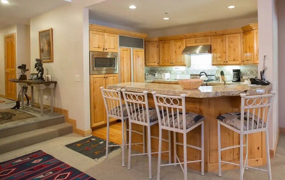 Trail's End Lodge at Deer Valley Resort - Two Bedroom Residence with Spa #406 2 Condo