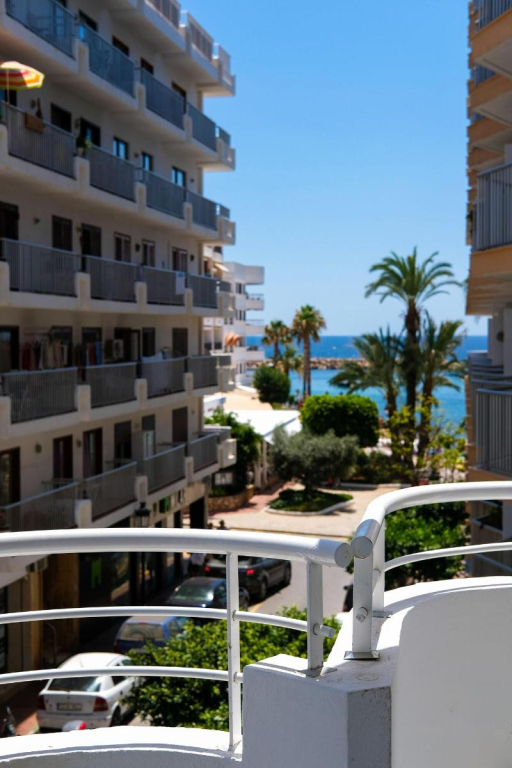 S'Alamera Suites Hotel & Apartments