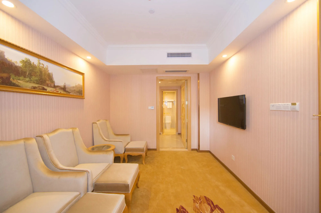 Vienna Hotel Guangzhou Jinjiang Avenue Branch