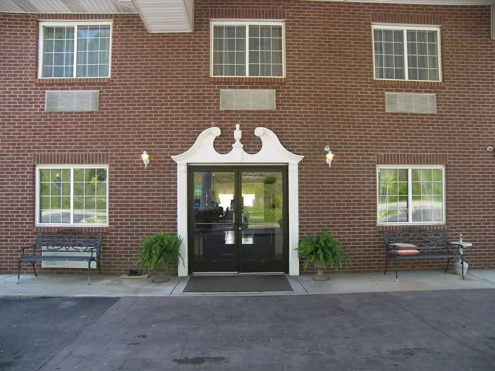 National Heritage Inn and Suites