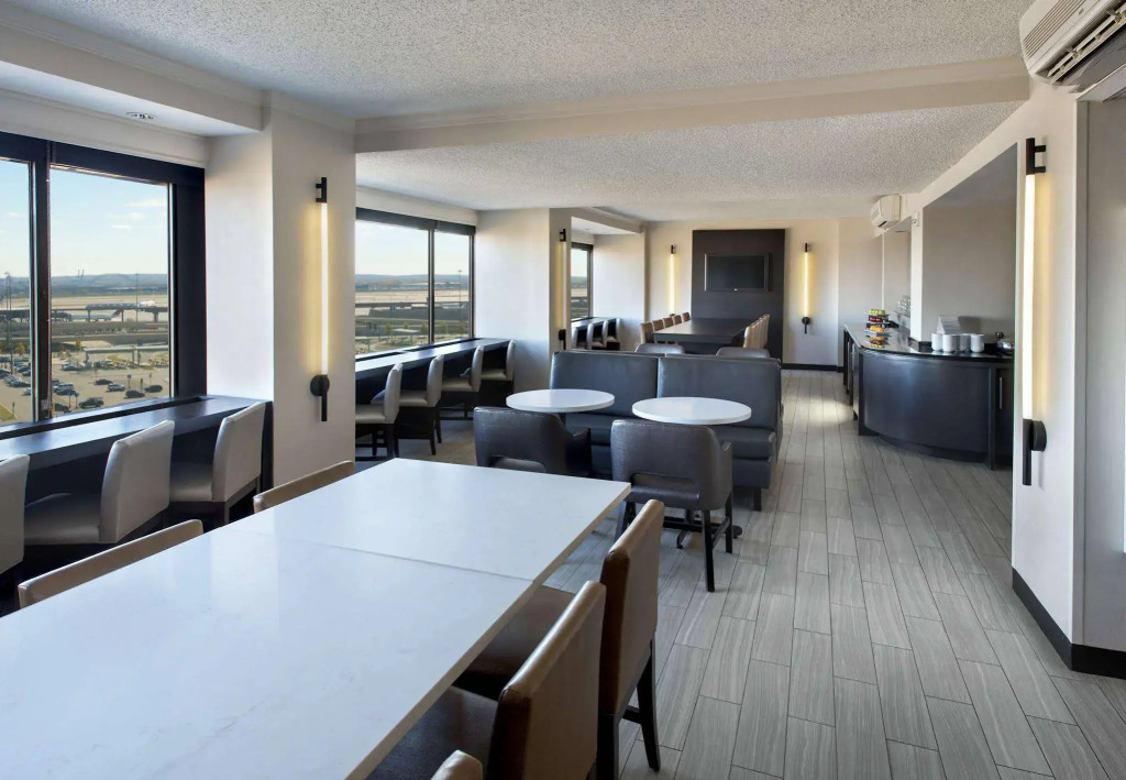 Newark Liberty International Airport Marriott