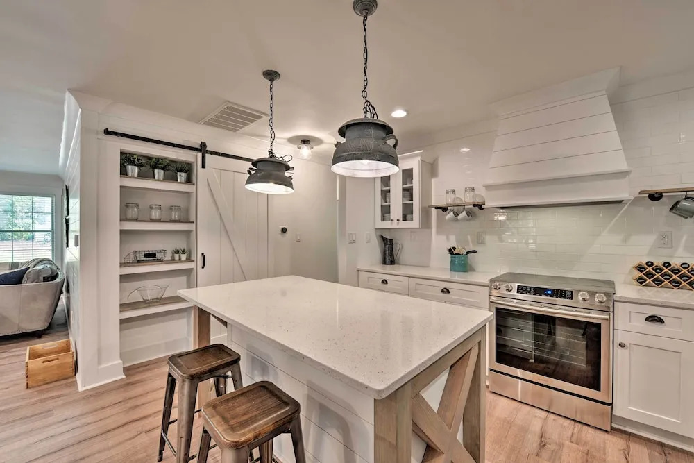 Chic Urban Farmhouse in Historic Dilworth w/ Patio