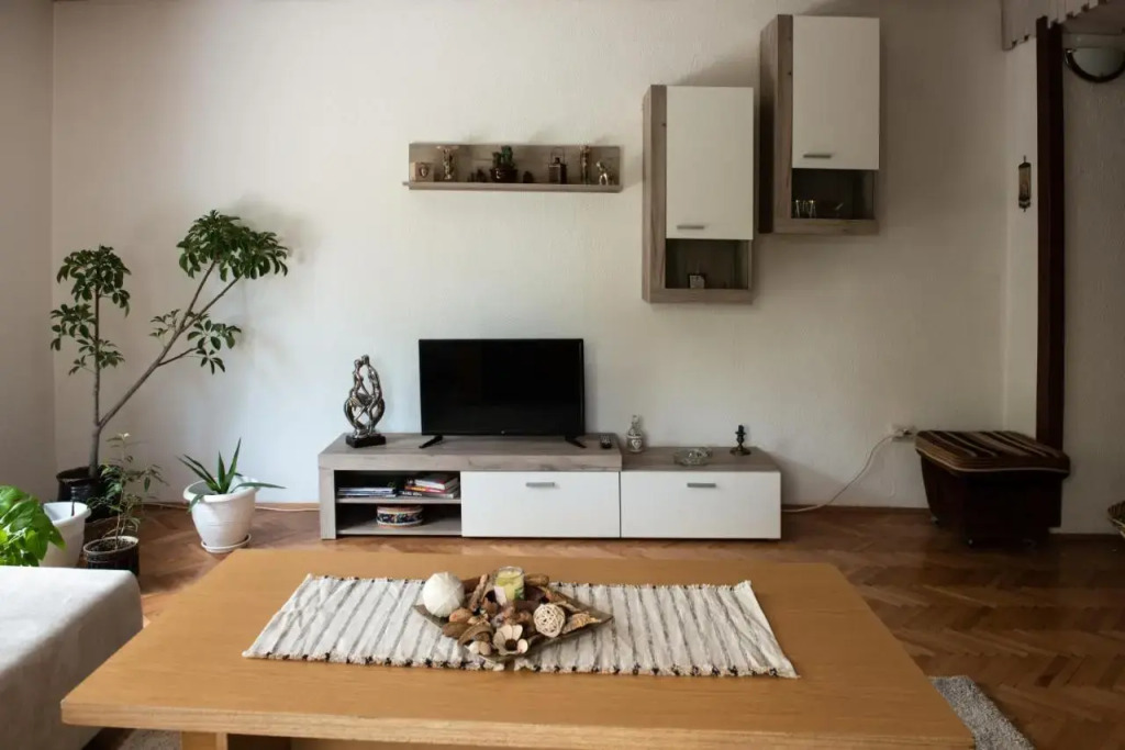 Villa Ella apartments