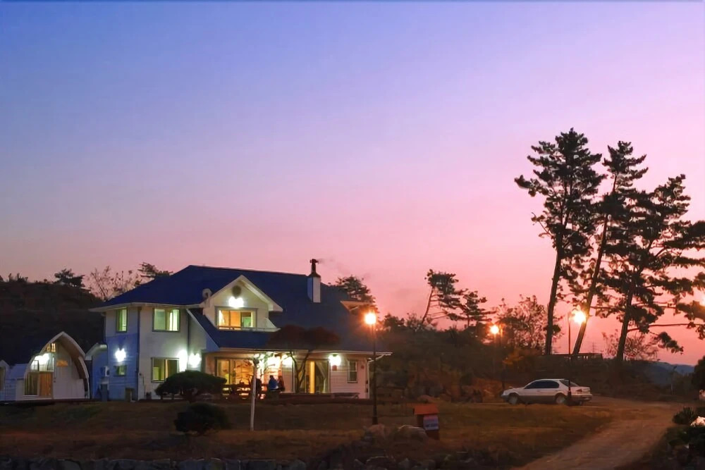 Seosan Travel & Dream Pension