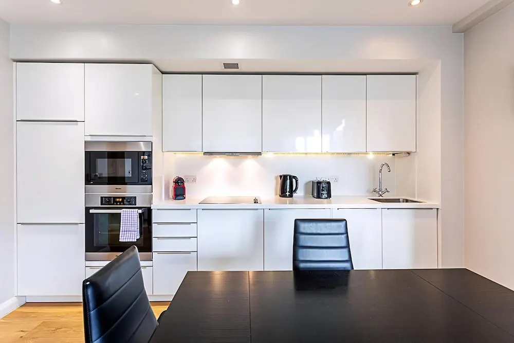 Wonderful Holborn Apartment