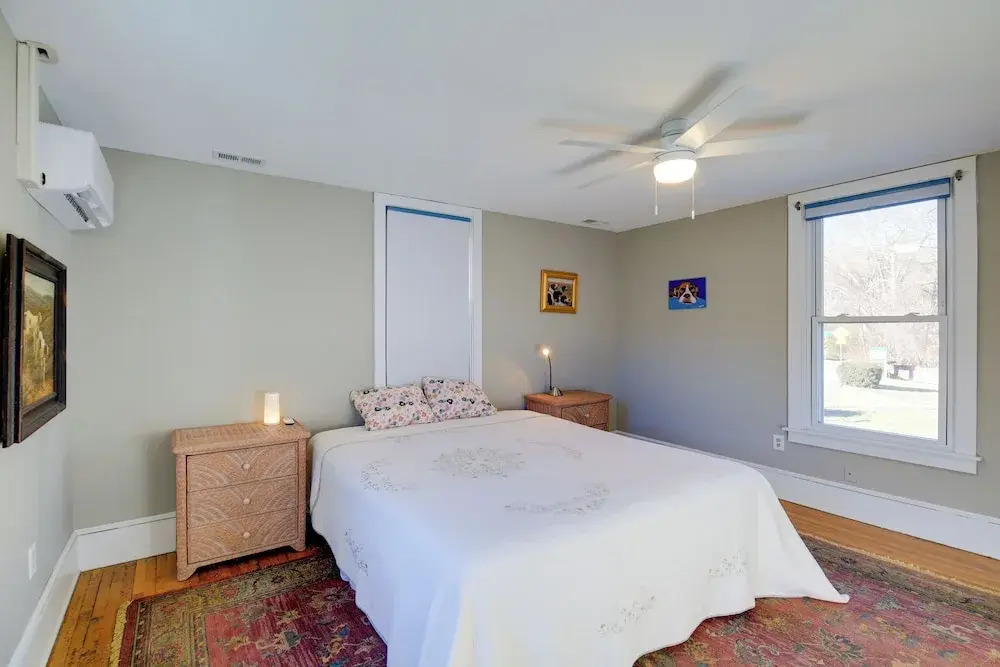 Damascus Vacation Rental - Bike, Hike & Sip!