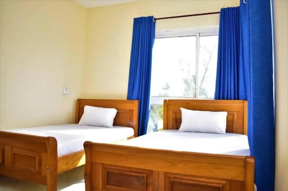 Nyali-Seaview Home-Stay