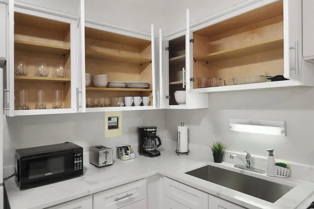Cozy 2BR Apt Near Parks - Kimball A2