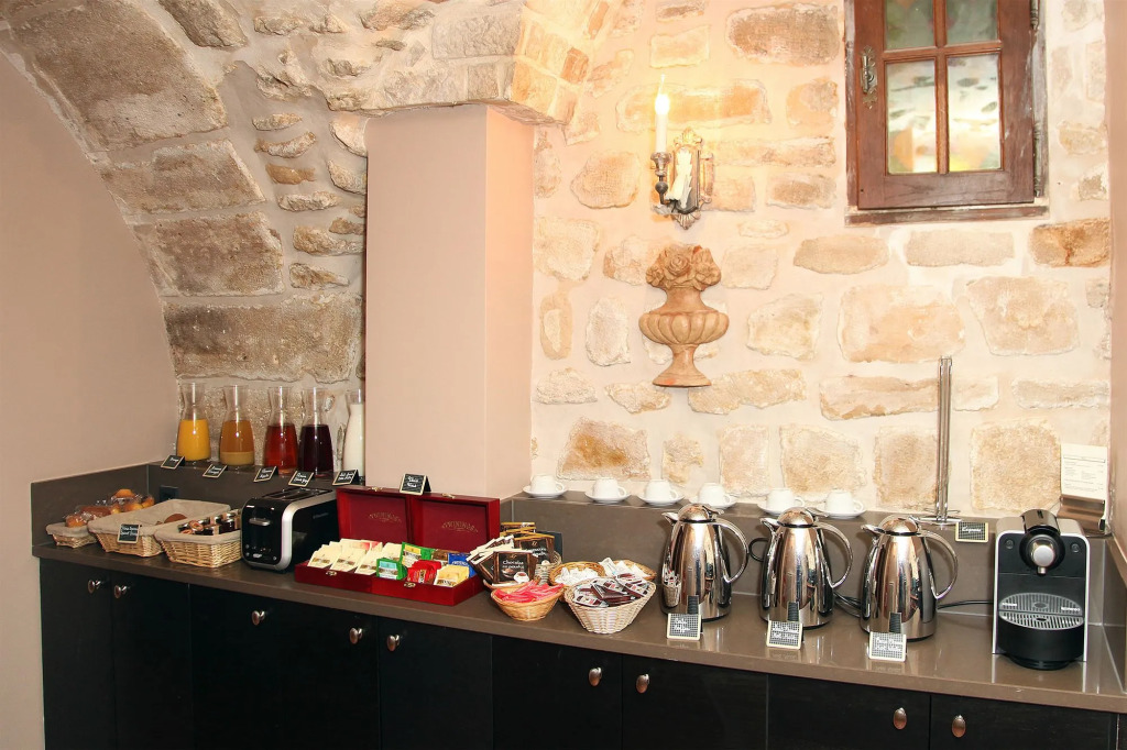 Hotel Saint-Louis en LIsle - Notre-Dame
