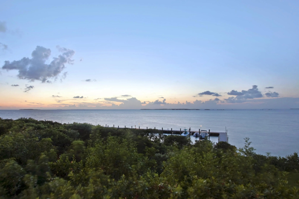Bakers Cay Resort Key Largo, Curio Collection By Hilton