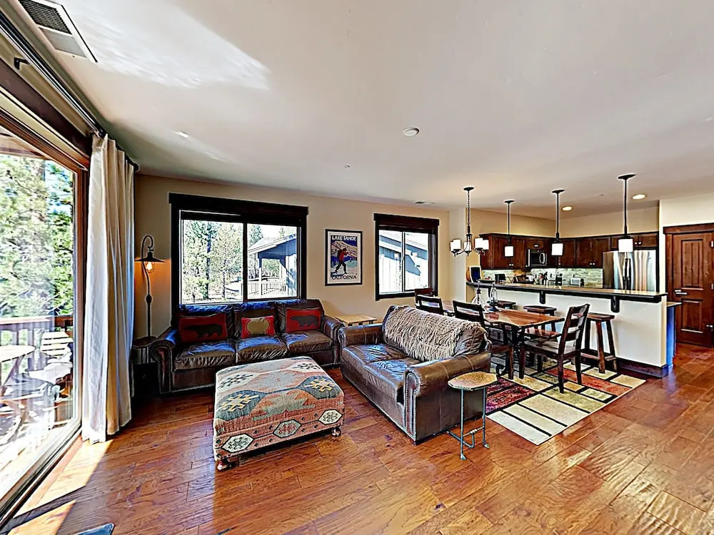 11595 #4 Truckee - 3 Br Condo