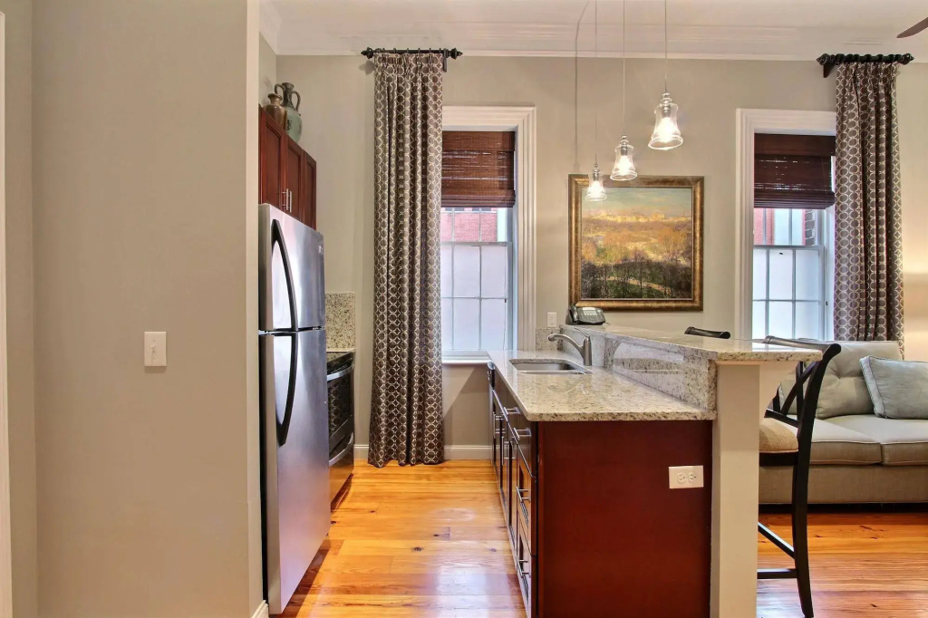 The Suites at Bay