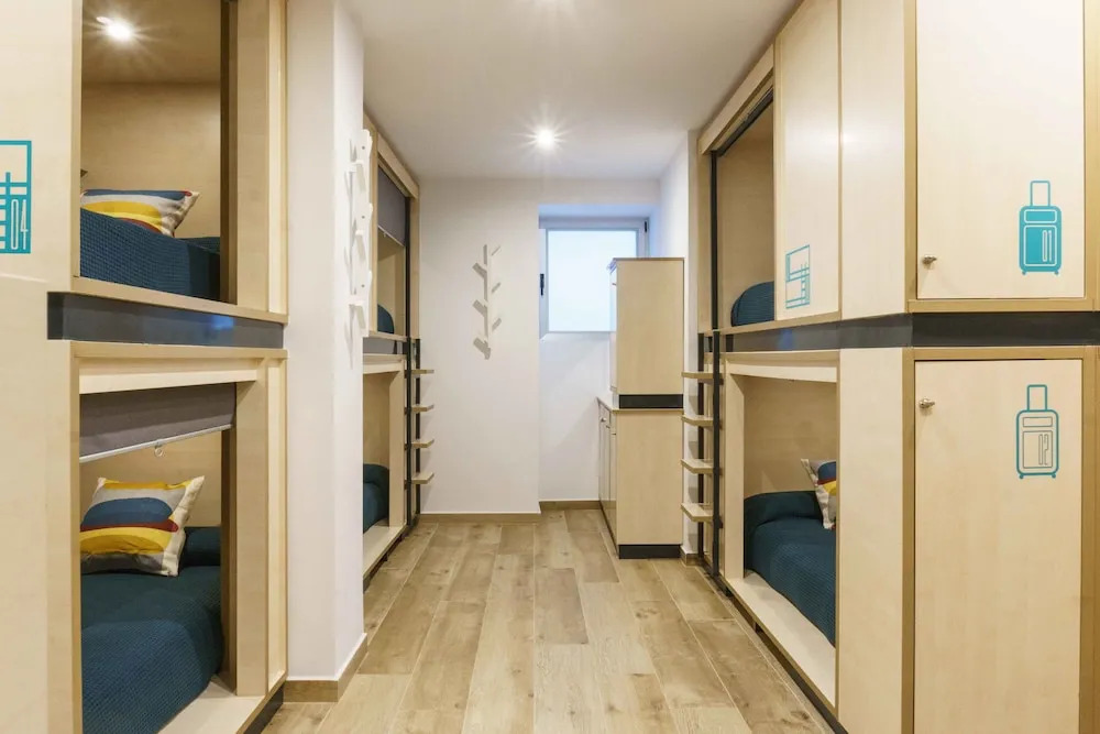 TAKE Hostel Conil