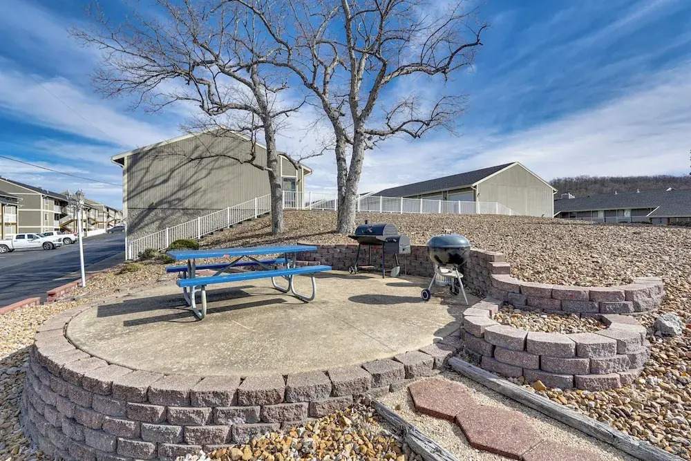 Lakefront Osage Beach Abode w/ Grill & Pool Access