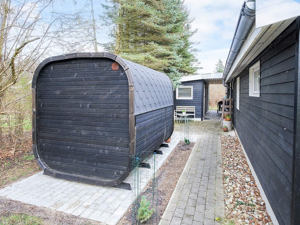 Simplistic Holiday Home in GÃ¸rlev near Sea