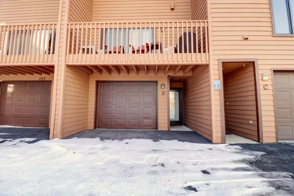 727b Meadow Creek 2 Bedroom Townhouse