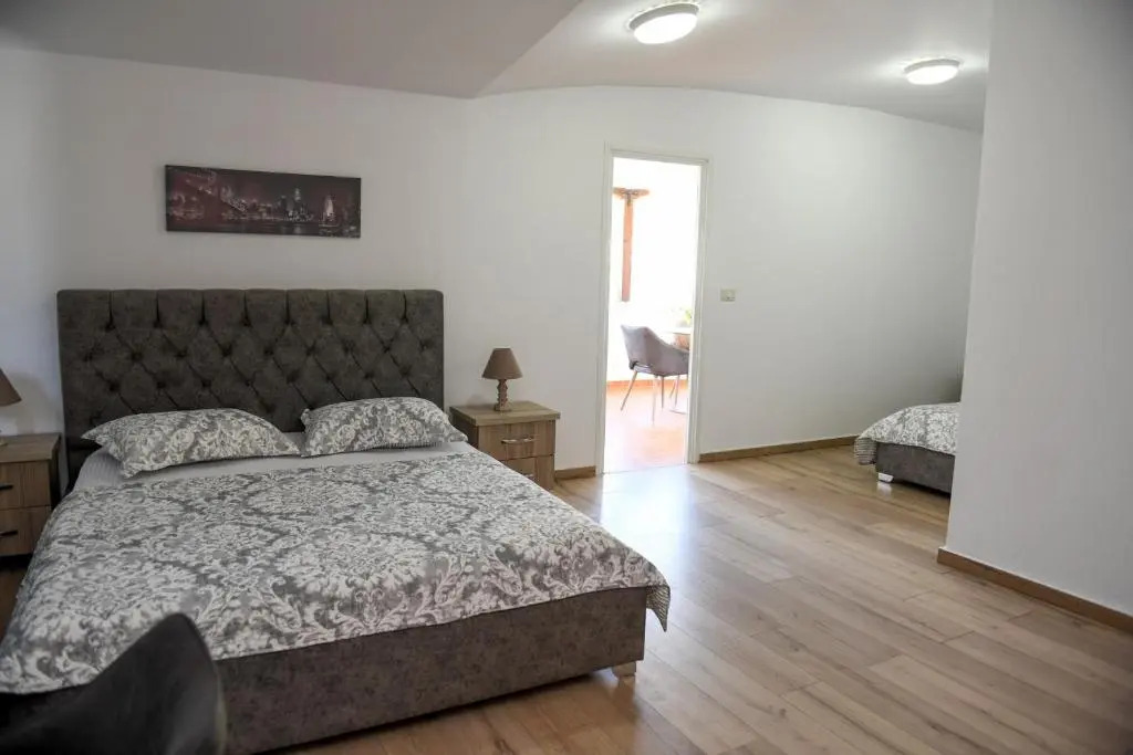 Hotel Vila Arbri