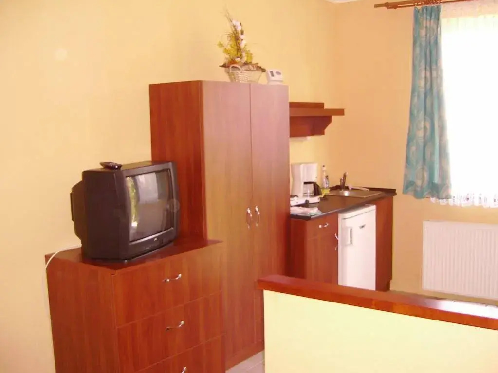 Aranyhal Apartman