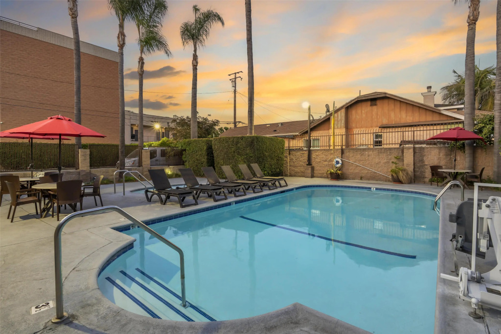 Best Western Airpark Hotel - LAX Airport LA Stadium