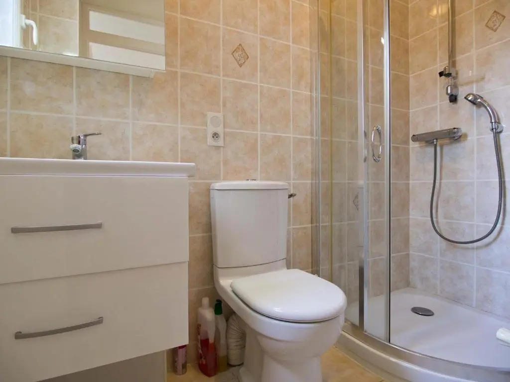 Maison de pêcheur typique à 400m du quai, proche plage, animaux bienvenus, WiFi en option - FR-1-92-671