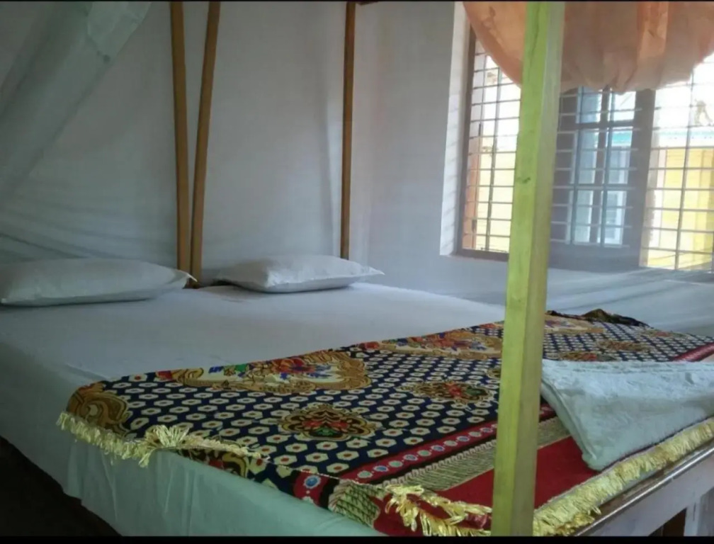 Kaithakuzhi Home Stay